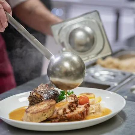 מלון Schwannerwirt 3*