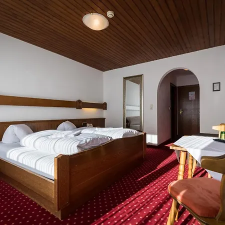 מלון Schwannerwirt