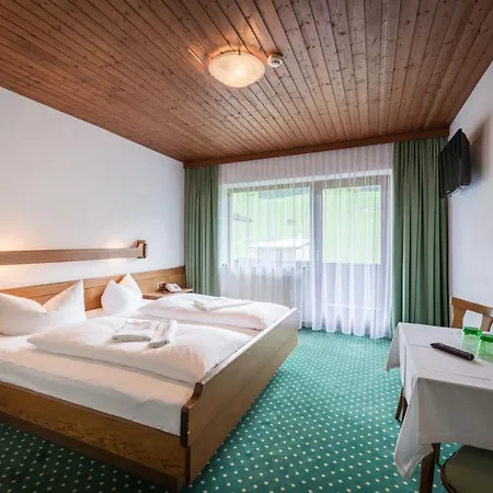 מלון Schwannerwirt