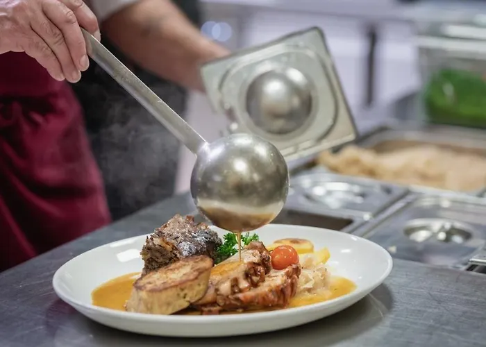 ホテル Schwannerwirt 3*